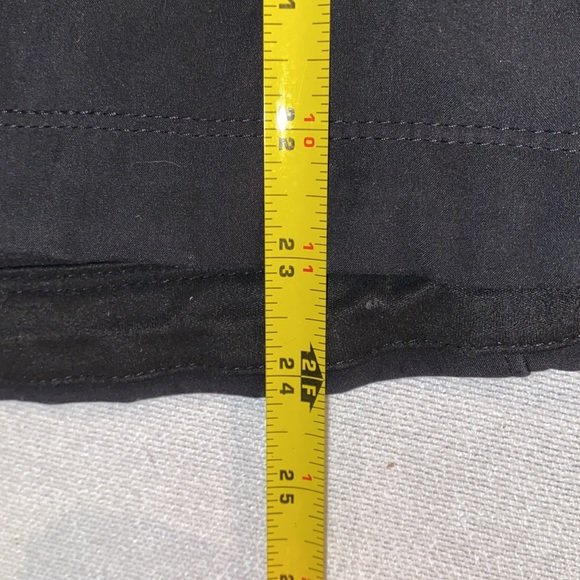 The North Face women’s black full zip long sleeve jacket size medium - Picture 5 of 9